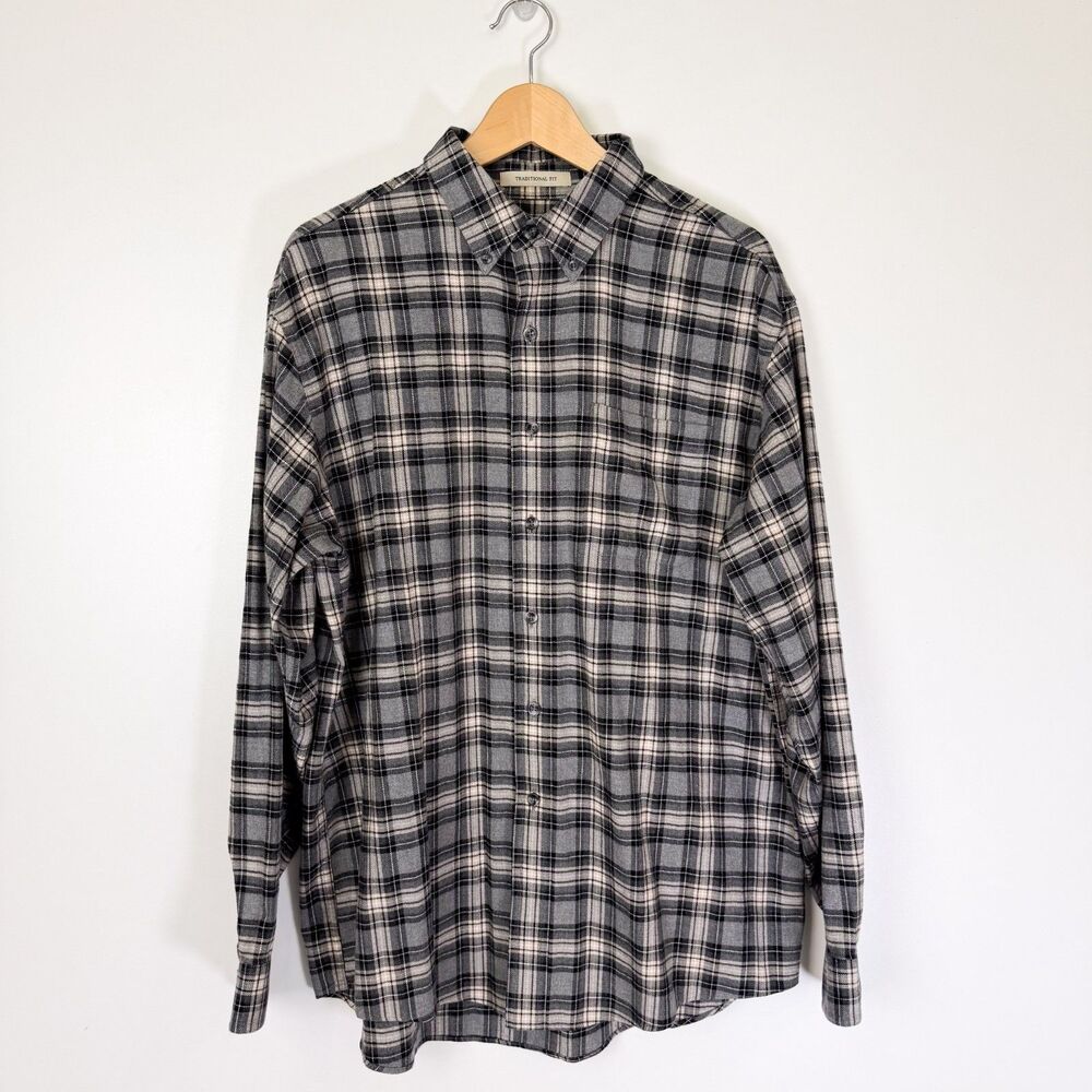 LL Bean Mens Traditional Fit Scotch Plaid Flannel Shirt Sz L 299131 Classic Gray
